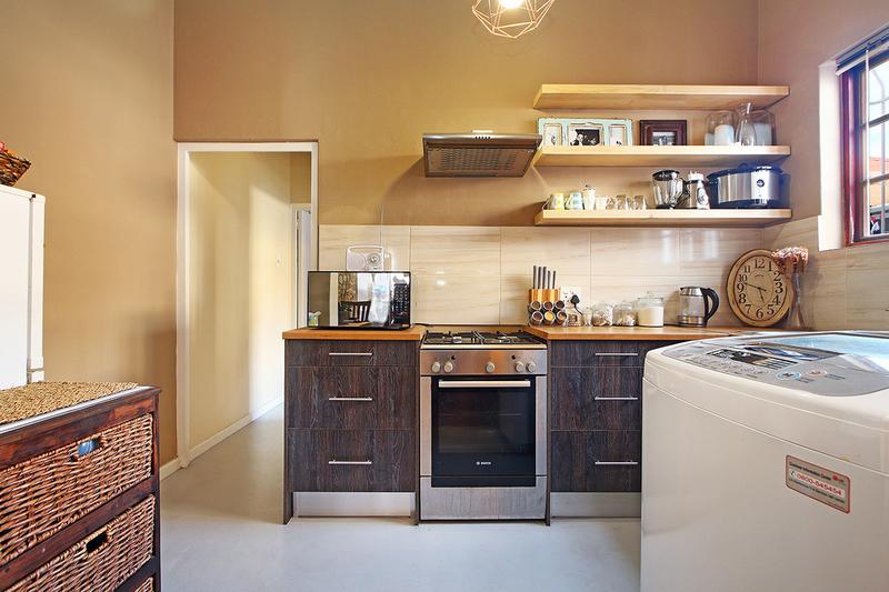 2 Bedroom Property for Sale in Woodstock Western Cape
